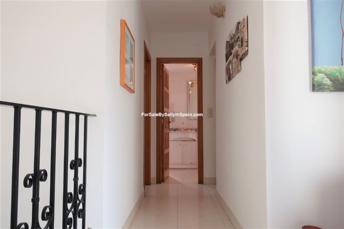 Image No.46-3 Bed Villa for sale