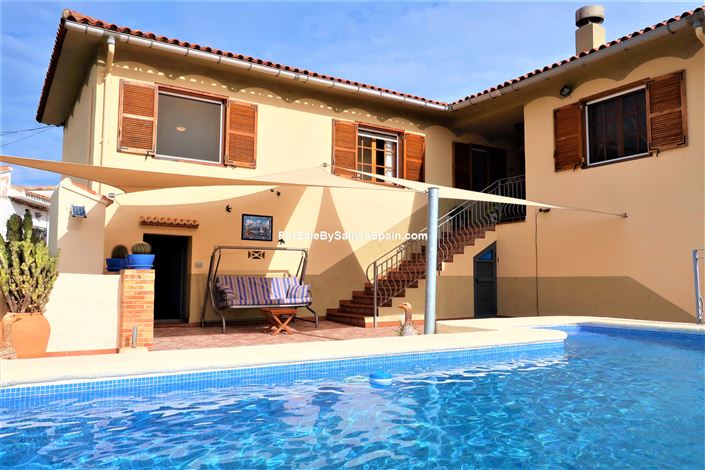 Image No.19-Villa de 4 chambres à vendre à Oliva