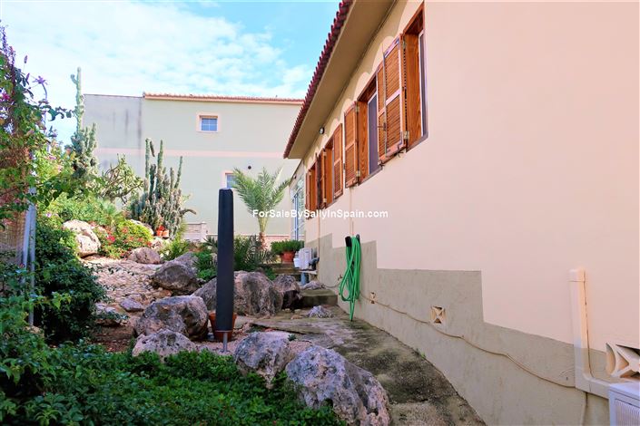 Image No.29-Villa de 4 chambres à vendre à Oliva