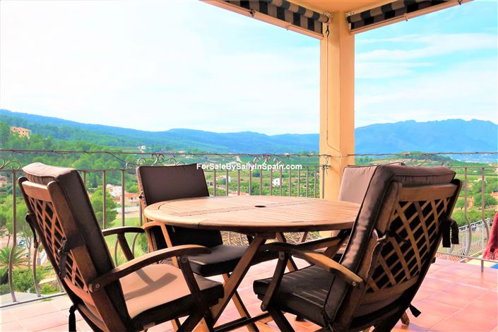 Image No.4-Villa de 4 chambres à vendre à Oliva