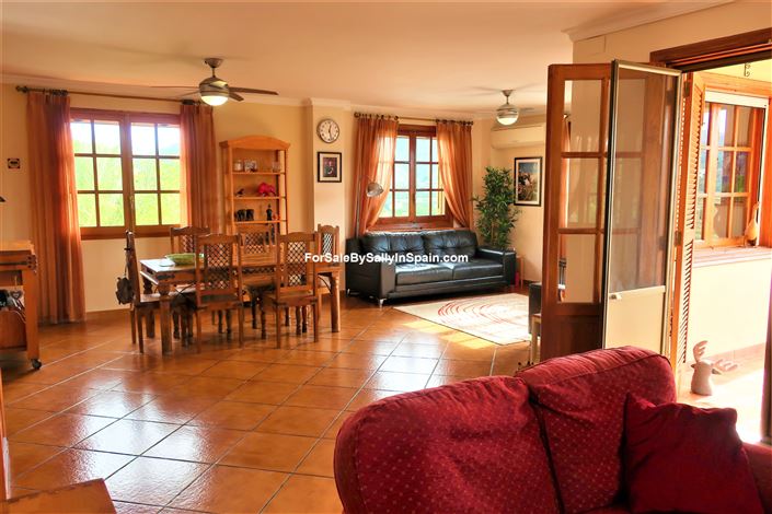 Image No.46-Villa de 4 chambres à vendre à Oliva