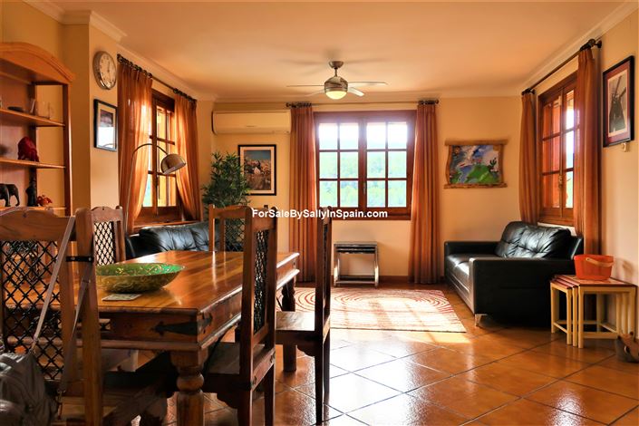 Image No.47-Villa de 4 chambres à vendre à Oliva