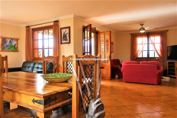 Image No.49-Villa de 4 chambres à vendre à Oliva