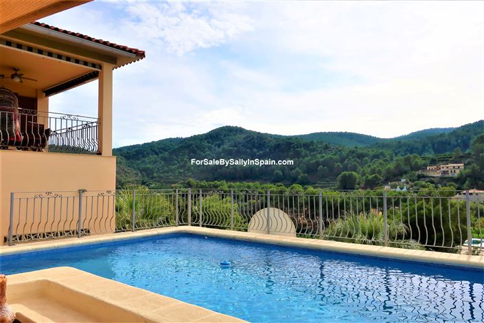 Image No.7-Villa de 4 chambres à vendre à Oliva