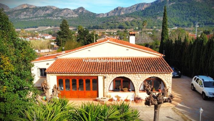 Image No.11-Villa de 4 chambres à vendre à Marxuquera