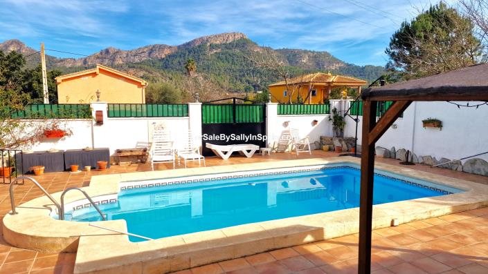 Image No.7-Villa de 4 chambres à vendre à Marxuquera