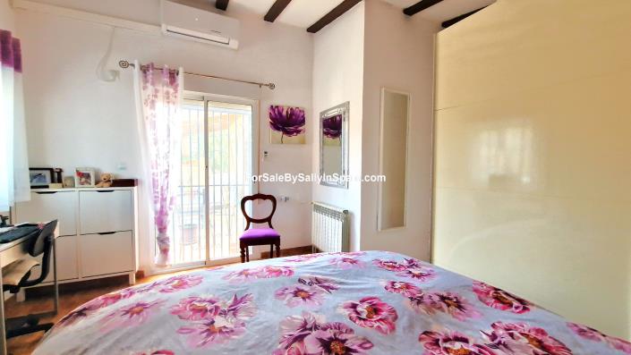 Image No.42-Villa de 4 chambres à vendre à Marxuquera