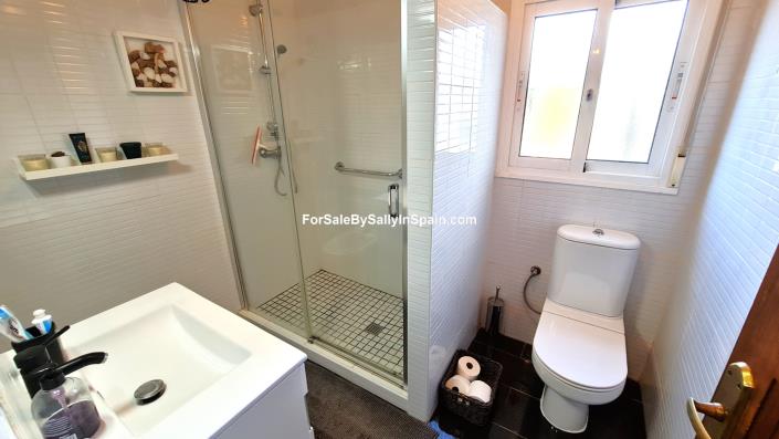 Image No.34-Villa de 4 chambres à vendre à Marxuquera