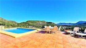 Image No.2-Villa de 4 chambres à vendre à Alicante