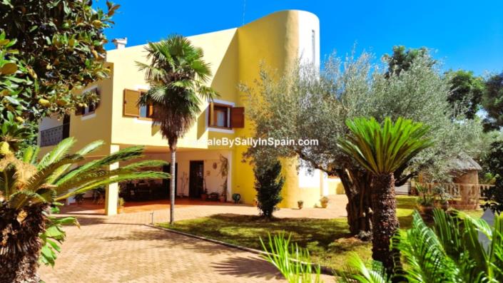 Image No.2-Villa de 5 chambres à vendre à Alzira