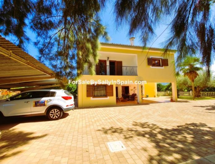 Image No.20-Villa de 5 chambres à vendre à Alzira