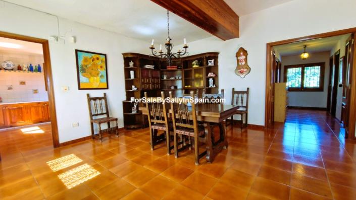 Image No.37-Villa de 5 chambres à vendre à Alzira