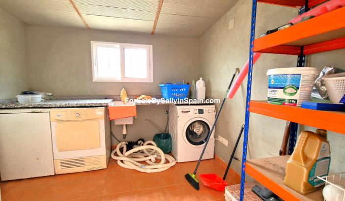 Image No.35-4 Bed Villa for sale