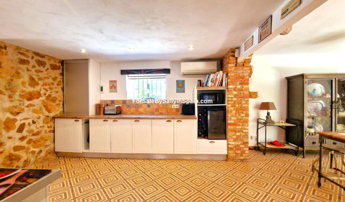 Image No.27-4 Bed Villa for sale