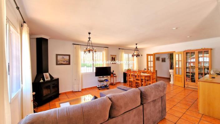 Image No.34-3 Bed Villa for sale