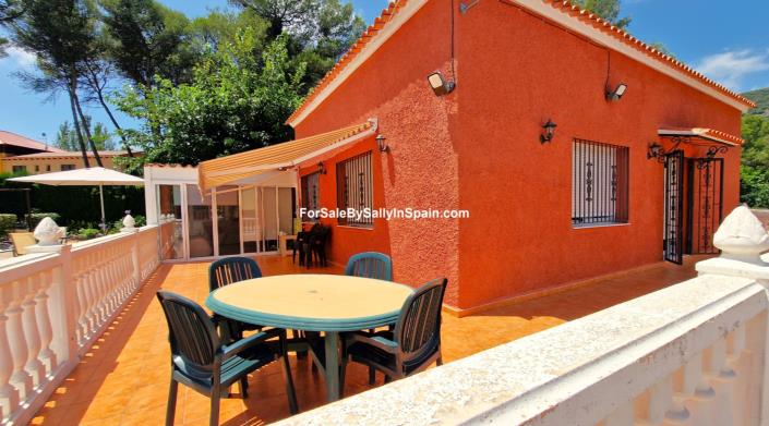 Image No.27-3 Bed Villa for sale