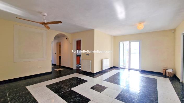 Image No.15-5 Bed Villa for sale