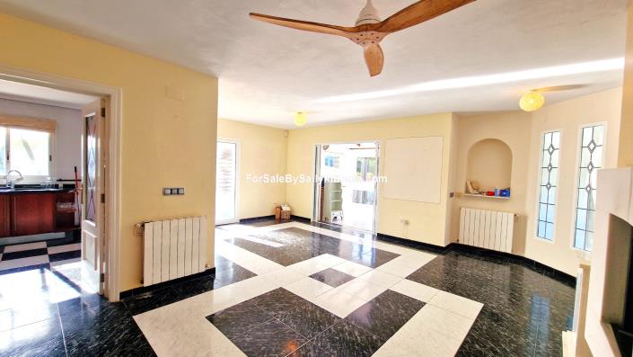 Image No.16-5 Bed Villa for sale