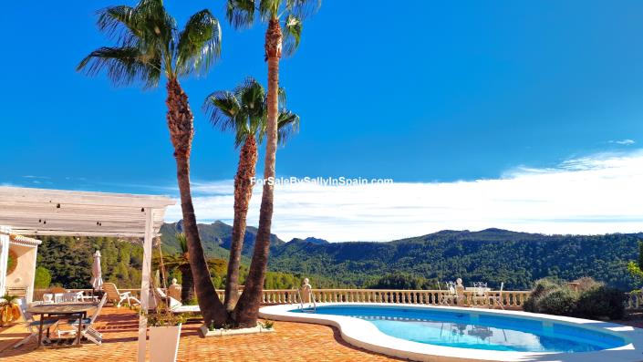 Image No.8-5 Bed Villa for sale