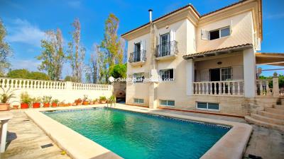 Villa de 3 chambres à vendre à Gandía