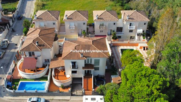 Image No.47-Villa de 3 chambres à vendre à Gandía