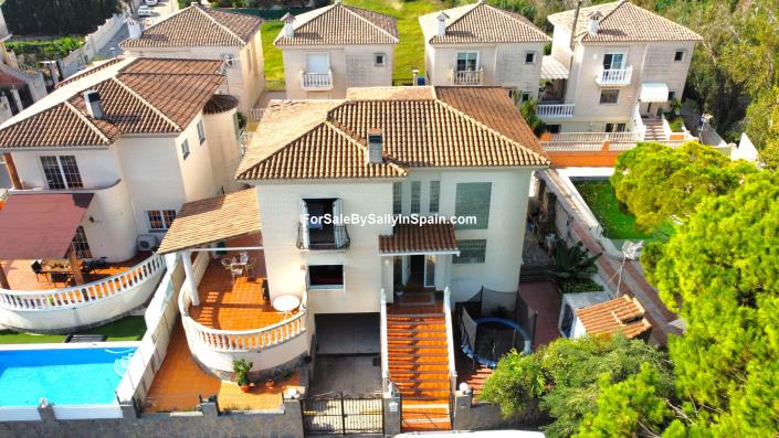 Image No.3-Villa de 3 chambres à vendre à Gandía