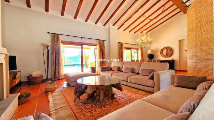 Image No.15-3 Bed Villa for sale