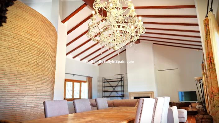 Image No.18-3 Bed Villa for sale