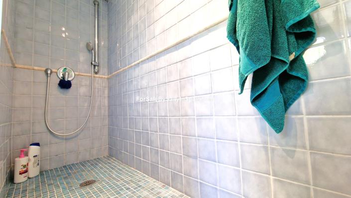 Image No.31-3 Bed Villa for sale