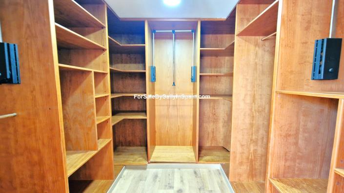 Image No.37-3 Bed Villa for sale