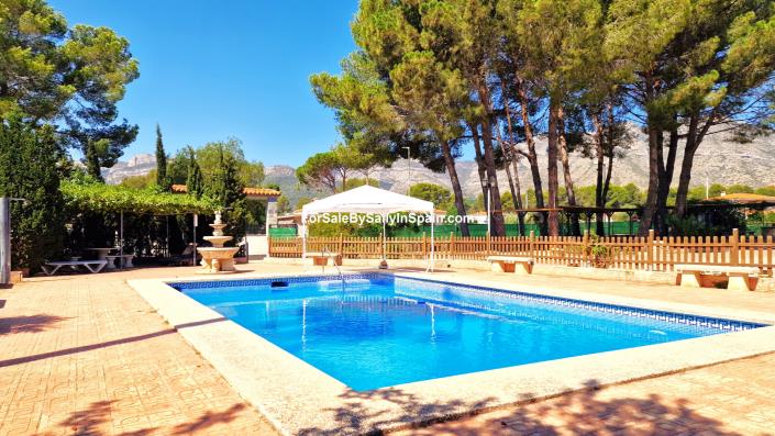 Image No.10-5 Bed Villa for sale