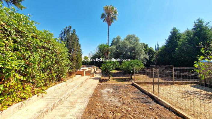 Image No.48-5 Bed Villa for sale