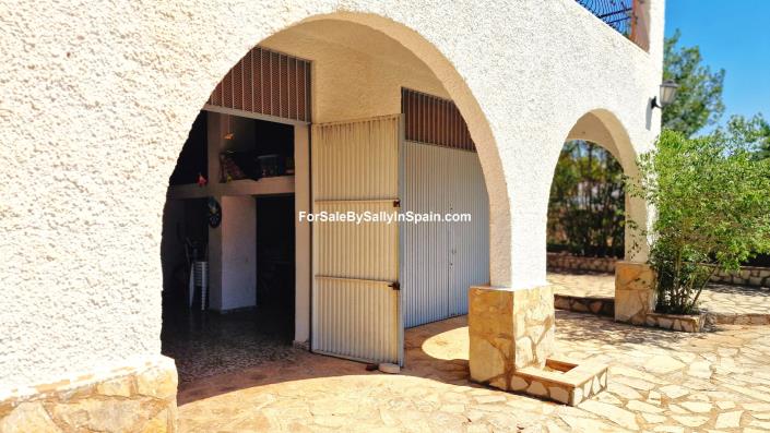 Image No.45-5 Bed Villa for sale