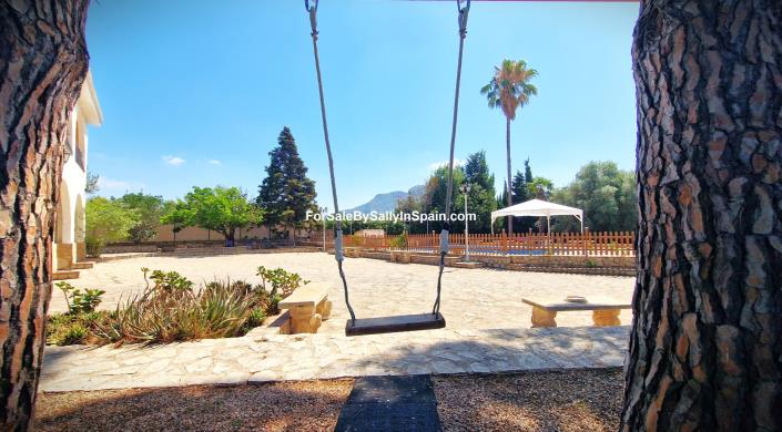 Image No.17-5 Bed Villa for sale