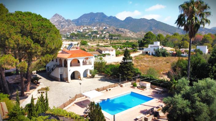 Image No.54-5 Bed Villa for sale