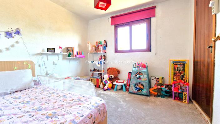 Image No.33-5 Bed Villa for sale