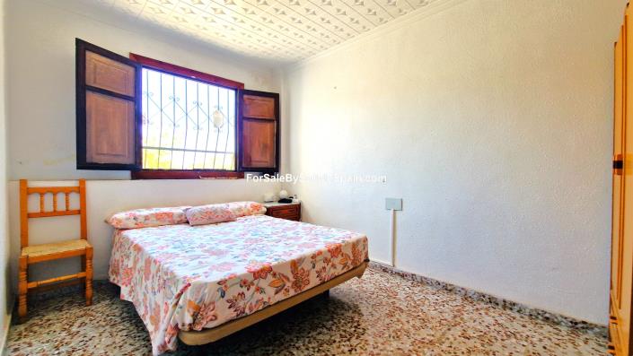 Image No.39-5 Bed Villa for sale