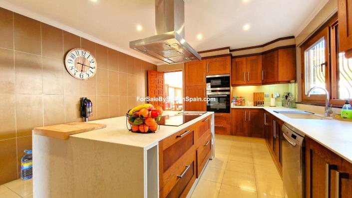 Image No.30-Villa de 6 chambres à vendre à Gandía