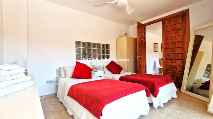 Image No.37-Villa de 6 chambres à vendre à Gandía