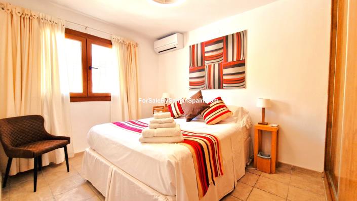 Image No.45-Villa de 6 chambres à vendre à Gandía