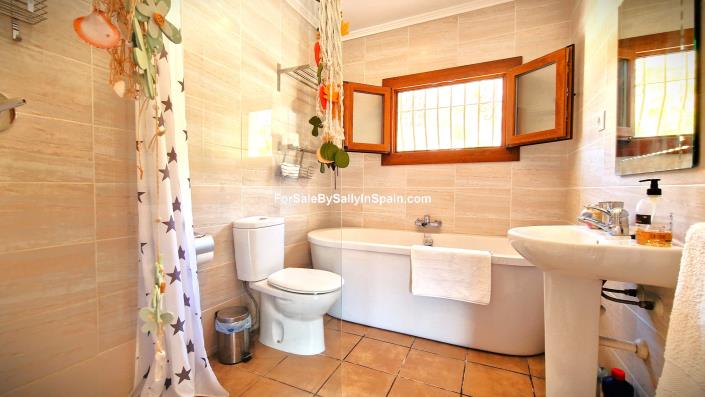 Image No.47-Villa de 6 chambres à vendre à Gandía