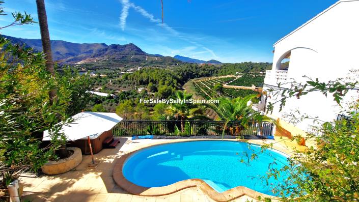 Image No.4-4 Bed Villa for sale