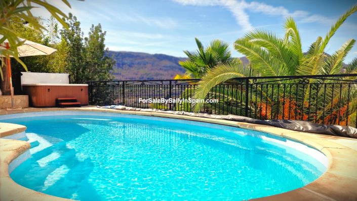 Image No.54-4 Bed Villa for sale