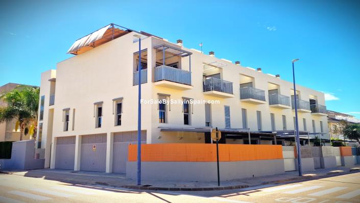 Image No.12-Villa de 5 chambres à vendre à Playa De Miramar