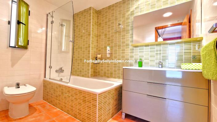 Image No.38-Villa de 5 chambres à vendre à Playa De Miramar