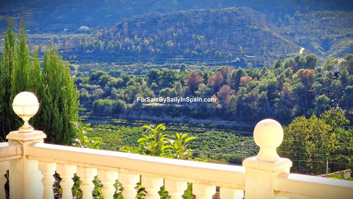 Image No.11-4 Bed Villa for sale