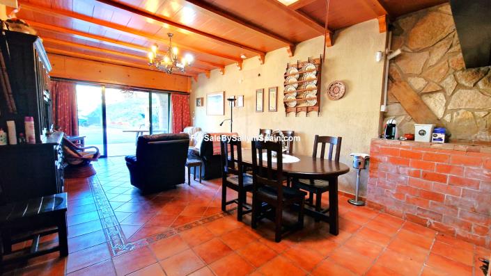 Image No.26-8 Bed Finca for sale