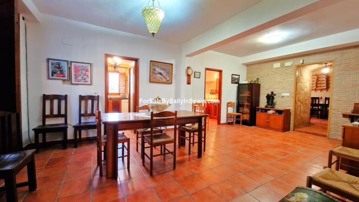 Image No.27-8 Bed Finca for sale