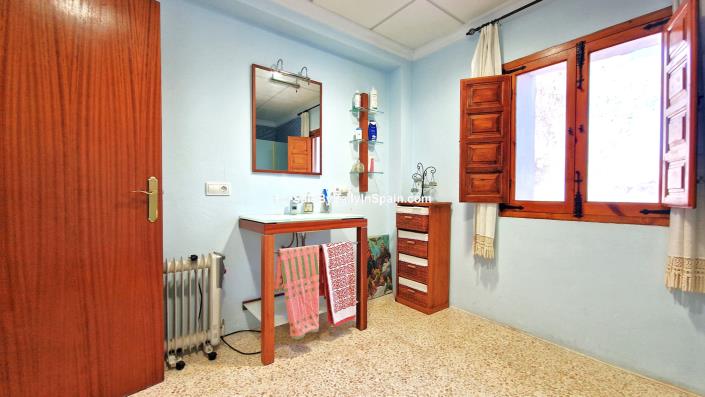 Image No.41-8 Bed Finca for sale