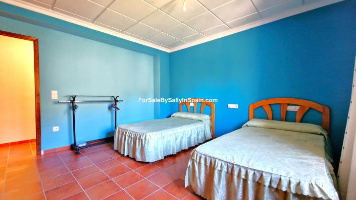 Image No.50-8 Bed Finca for sale